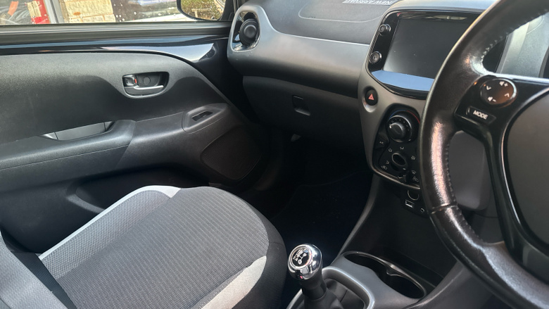 Toyota Aygo 1.0 VVT-i X-Play TSS 5dr Petrol Hatchback